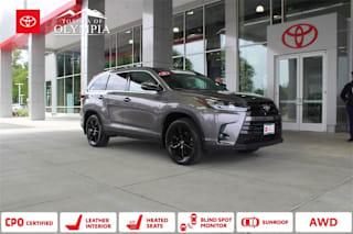 2019 Toyota Highlander SE 5TDJZRFH8KS613530 2019 Toyota Highlander SE