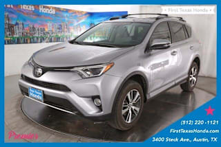 2018 Toyota RAV4 XLE JTMWFREV8JD132497 2018 Toyota RAV4 XLE
