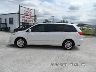 2010 Toyota Sienna XLE 5TDYK4CC3AS307803 2010 Toyota Sienna XLE