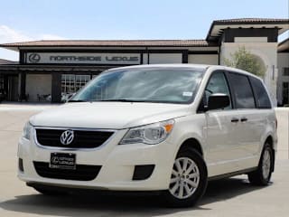2012 Volkswagen Routan 2C4RVAAG2CR217523 2012 Volkswagen Routan