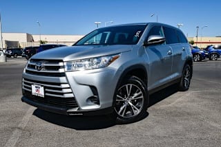 2019 Toyota Highlander LE 5TDBZRFH7KS981007 2019 Toyota Highlander LE