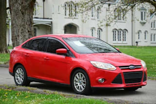 2012 Ford Focus 1FAHP3F20CL333221 2012 Ford Focus