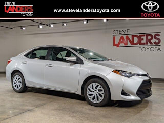 2017 Toyota Corolla LE 5YFBURHEXHP607395 2017 Toyota Corolla LE