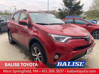 2017 Toyota RAV4 XLE JTMRFREV3HJ164993 2017 Toyota RAV4 XLE