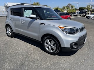 2018 Kia Soul Base KNDJN2A22J7536829 2018 Kia Soul Base