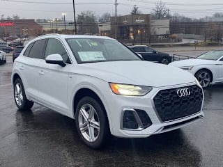 2021 Audi Q5 2.0T e quattro Premium Plus WA1E2AFY2M2048929 2021 Audi Q5 2.0T e quattro Premium Plus