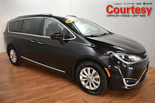 2019 Chrysler Pacifica Touring L 2C4RC1BG9KR651795 2019 Chrysler Pacifica Touring L