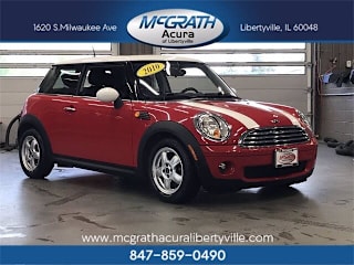 2010 MINI Cooper Base WMWMF3C56ATZ67556 2010 MINI Cooper Base
