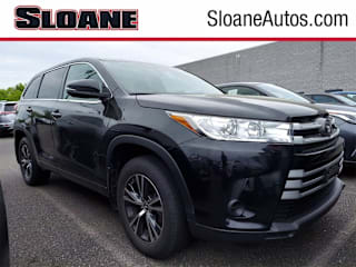 2018 Toyota Highlander LE 5TDBZRFH2JS864949 2018 Toyota Highlander LE