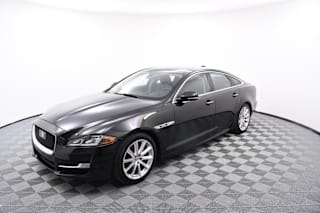 2017 Jaguar XJ R-Sport SAJWJ1CD5H8W08249 2017 Jaguar XJ R-Sport