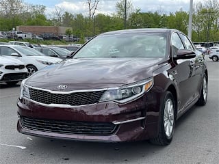 2018 Kia Optima LX 5XXGT4L3XJG234911 2018 Kia Optima LX