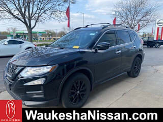 2018 Nissan Rogue SV 5N1AT2MV1JC827630 2018 Nissan Rogue SV