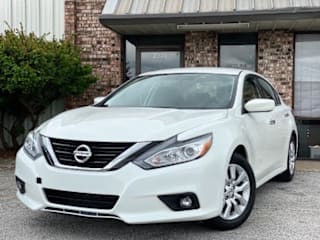 2017 Nissan Altima 2.5 S 1N4AL3AP5HN360877 2017 Nissan Altima 2.5 S