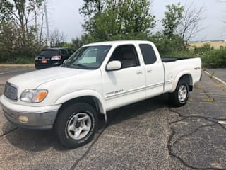 2000 Toyota Tundra Limited 5TBBT4811YS062058 2000 Toyota Tundra Limited