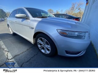 2013 Ford Taurus 1FAHP2H8XDG113686 2013 Ford Taurus