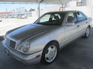 1998 Mercedes-Benz E-Class E 320 WDBJF65F5WA452823 1998 Mercedes-Benz E-Class E 320