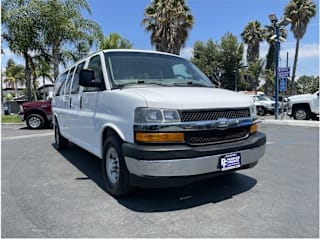 2017 Chevrolet Express Passenger LS 3500 1GAZGNFG3H1276885 2017 Chevrolet Express Passenger LS 3500