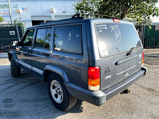 2001 Jeep Cherokee Sport 1J4FF48S01L620427 2001 Jeep Cherokee Sport