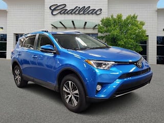 2018 Toyota RAV4 XLE JTMWFREV8JD112427 2018 Toyota RAV4 XLE