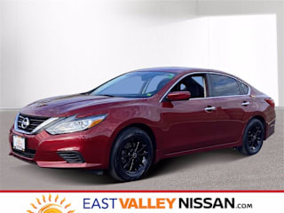 2017 Nissan Altima 1N4AL3AP4HC232674 2017 Nissan Altima