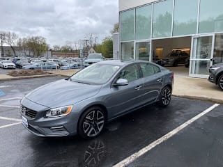 2018 Volvo S60 T5 Dynamic YV140MTL0J2452674 2018 Volvo S60 T5 Dynamic