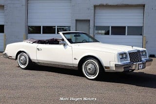 1983 Buick Riviera Base 1G4AZ67Y0DE420175 1983 Buick Riviera Base