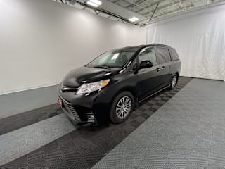 2018 Toyota Sienna XLE Premium 8-Passenger 5TDYZ3DC5JS928531 2018 Toyota Sienna XLE Premium 8-Passenger