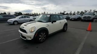 2009 MINI Cooper WMWMF73549TT95017 2009 MINI Cooper