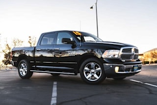 2015 Ram Pickup 1500 1C6RR6LT1FS692554 2015 Ram Pickup 1500