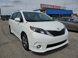 2012 Toyota Sienna SE 8-Passenger 5TDXK3DC5CS193570 2012 Toyota Sienna SE 8-Passenger