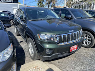 2011 Jeep Grand Cherokee Laredo 1J4RR4GG1BC553050 2011 Jeep Grand Cherokee Laredo