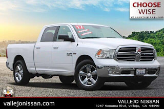 2017 Ram Pickup 1500 1C6RR6TT0HS655076 2017 Ram Pickup 1500