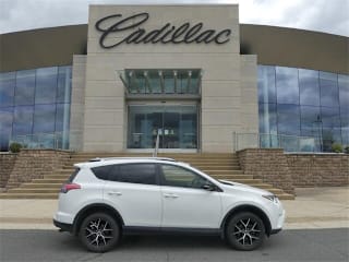 2017 Toyota RAV4 SE JTMJFREV7HJ714547 2017 Toyota RAV4 SE