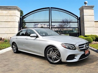 2018 Mercedes-Benz E-Class E 300 WDDZF4JB6JA351073 2018 Mercedes-Benz E-Class E 300