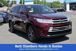 2019 Toyota Highlander LE 5TDBZRFH0KS957079 2019 Toyota Highlander LE