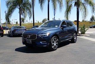 2018 Volvo XC60 T5 Inscription YV4102RL2J1027643 2018 Volvo XC60 T5 Inscription