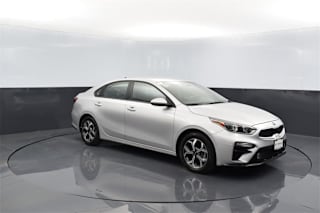 2019 Kia Forte LXS 3KPF24AD7KE045282 2019 Kia Forte LXS