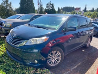 2012 Toyota Sienna XLE 8-Passenger 5TDYK3DC2CS178786 2012 Toyota Sienna XLE 8-Passenger