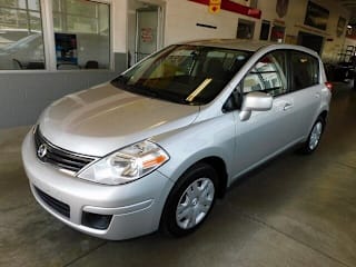2011 Nissan Versa 1.8 S 3N1BC1CPXBL408299 2011 Nissan Versa 1.8 S
