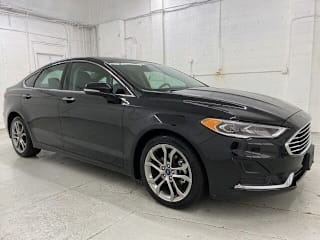2019 Ford Fusion 3FA6P0CD6KR270671 2019 Ford Fusion