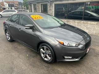 2017 Ford Focus SE 1FADP3FEXHL289647 2017 Ford Focus SE