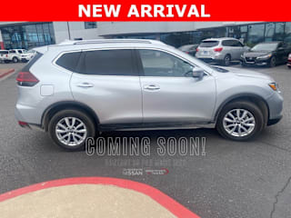 2019 Nissan Rogue SV KNMAT2MT4KP528727 2019 Nissan Rogue SV