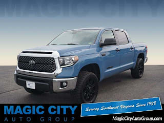2020 Toyota Tundra SR5 5TFDY5F17LX919075 2020 Toyota Tundra SR5