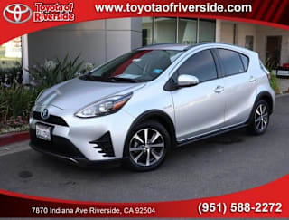 2019 Toyota Prius c LE JTDKDTB30K1622505 2019 Toyota Prius c LE
