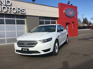 2016 Ford Taurus 1FAHP2D87GG146431 2016 Ford Taurus