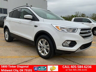 2018 Ford Escape SE 1FMCU9G92JUC38528 2018 Ford Escape SE