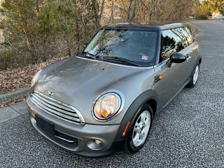 2012 MINI Cooper Base WMWSU3C58CT542467 2012 MINI Cooper Base