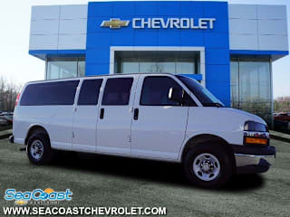 2020 Chevrolet Express Passenger LT 3500 1GAZGPFGXL1140127 2020 Chevrolet Express Passenger LT 3500