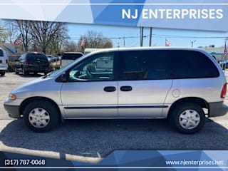 2000 Chrysler Voyager 2C4GJ2535YR881029 2000 Chrysler Voyager