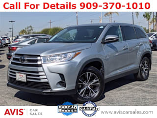 2019 Toyota Highlander LE 5TDBZRFH3KS960607 2019 Toyota Highlander LE